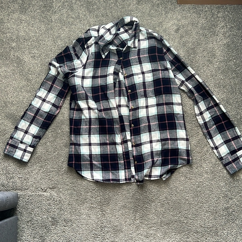 Aeropostale Navy and White Plaid Button-Down Shirt